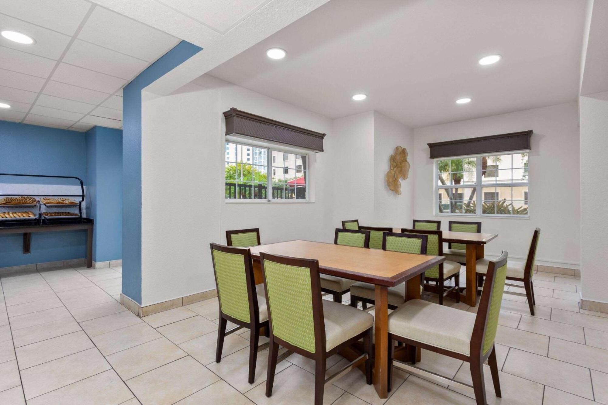 Baymont By Wyndham Orlando-International Dr-Universal Blvd エクステリア 写真